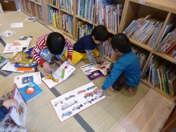 熊取文庫連絡協議会　アトム文庫  