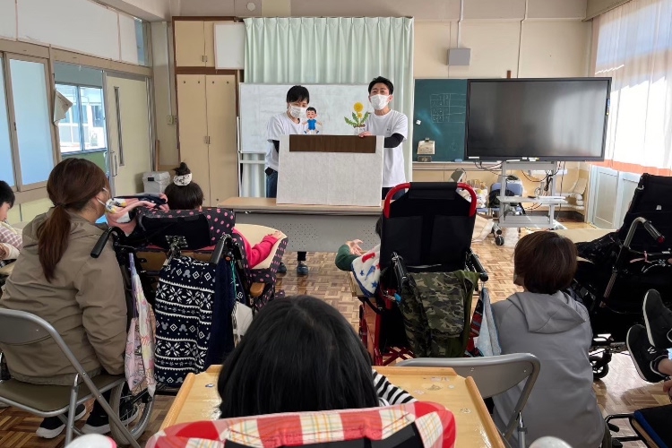 読書応援おはなしユニット・サニーにこ