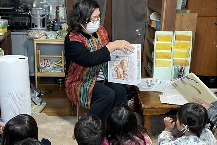 こごうちぶんこ・ことりのへや