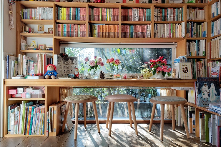 ちいさなとしょかん　家庭文庫　もりのいえ