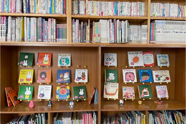 ぶらぶら文庫（運営：NPO法人次世代健全育成サポートあひるっこ）